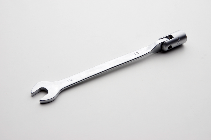 Фото Ключ рожково - накидной шарнирный CrV 9мм СИЛА