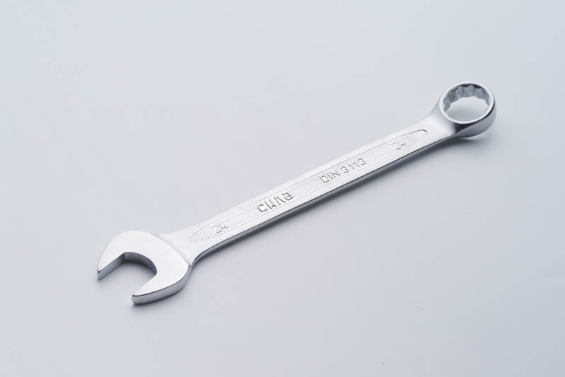 Фото Ключ рожково - накидной  CrV 24мм (холодный штамп DIN3113) СИЛА