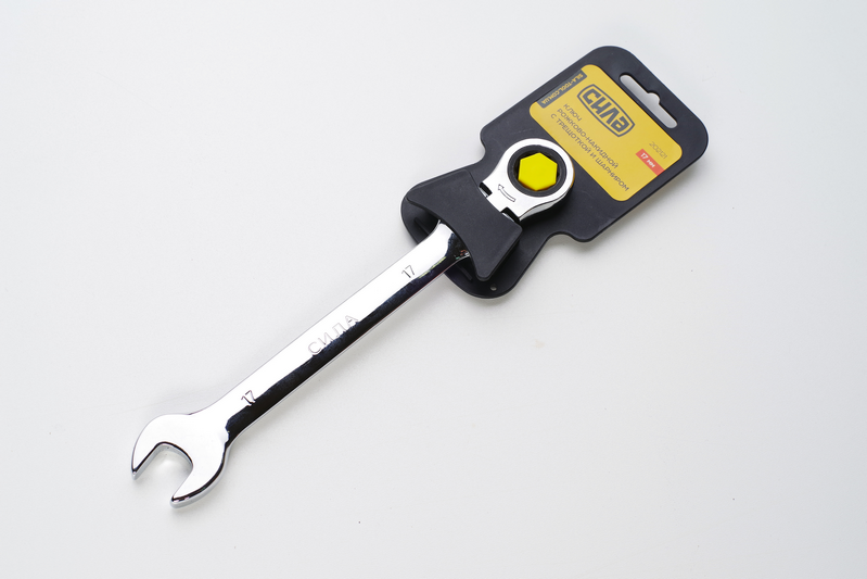 Фото Ключ рожково-накидной с трещоткой и шарниром CrV 12мм СИЛА